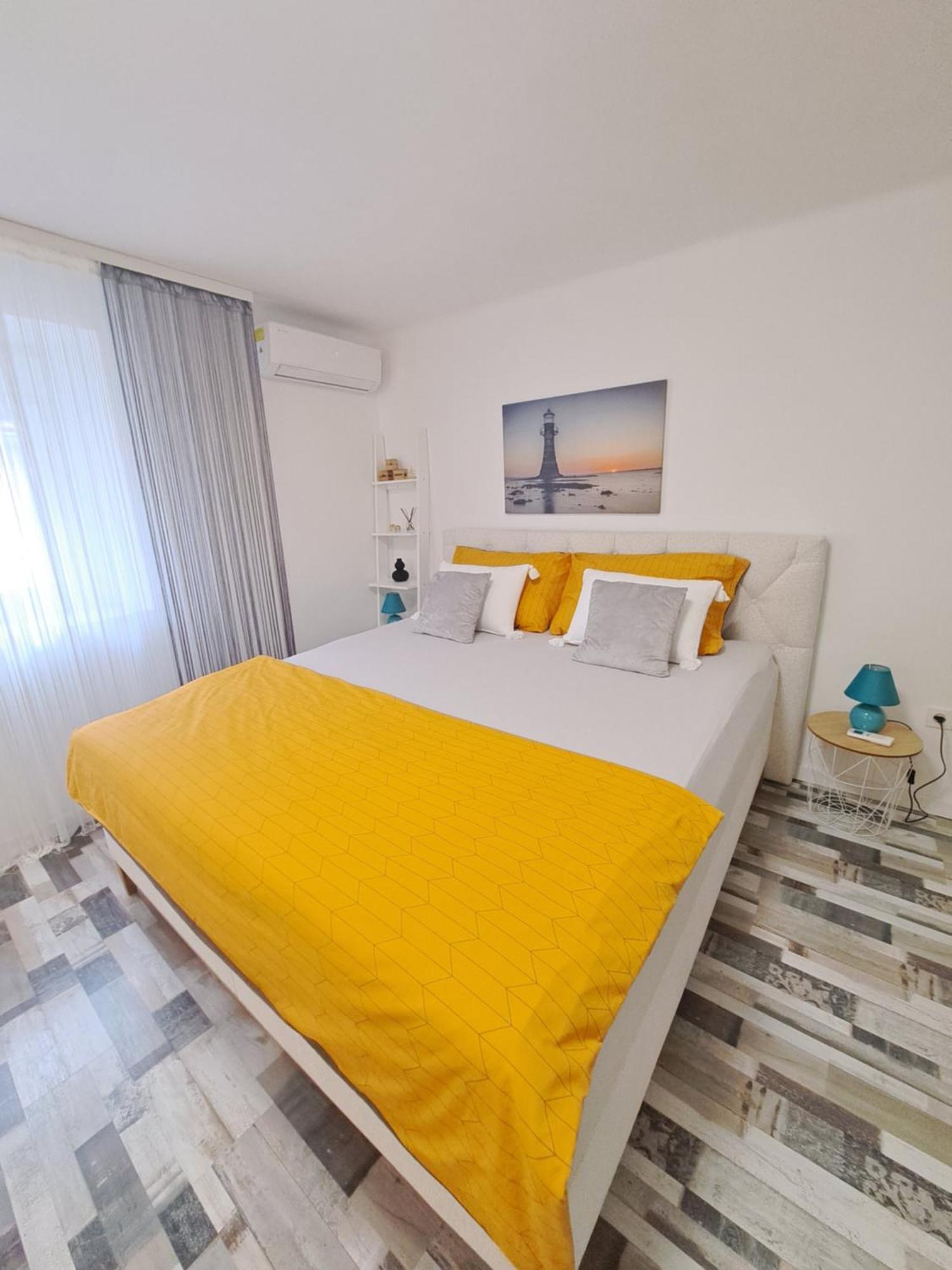 Kuca Za Odmor Eni **** Villa Šibenik Buitenkant foto