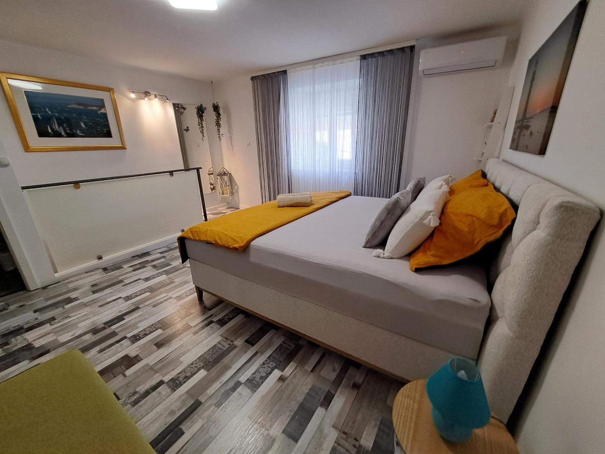 Kuca Za Odmor Eni **** Villa Šibenik Buitenkant foto