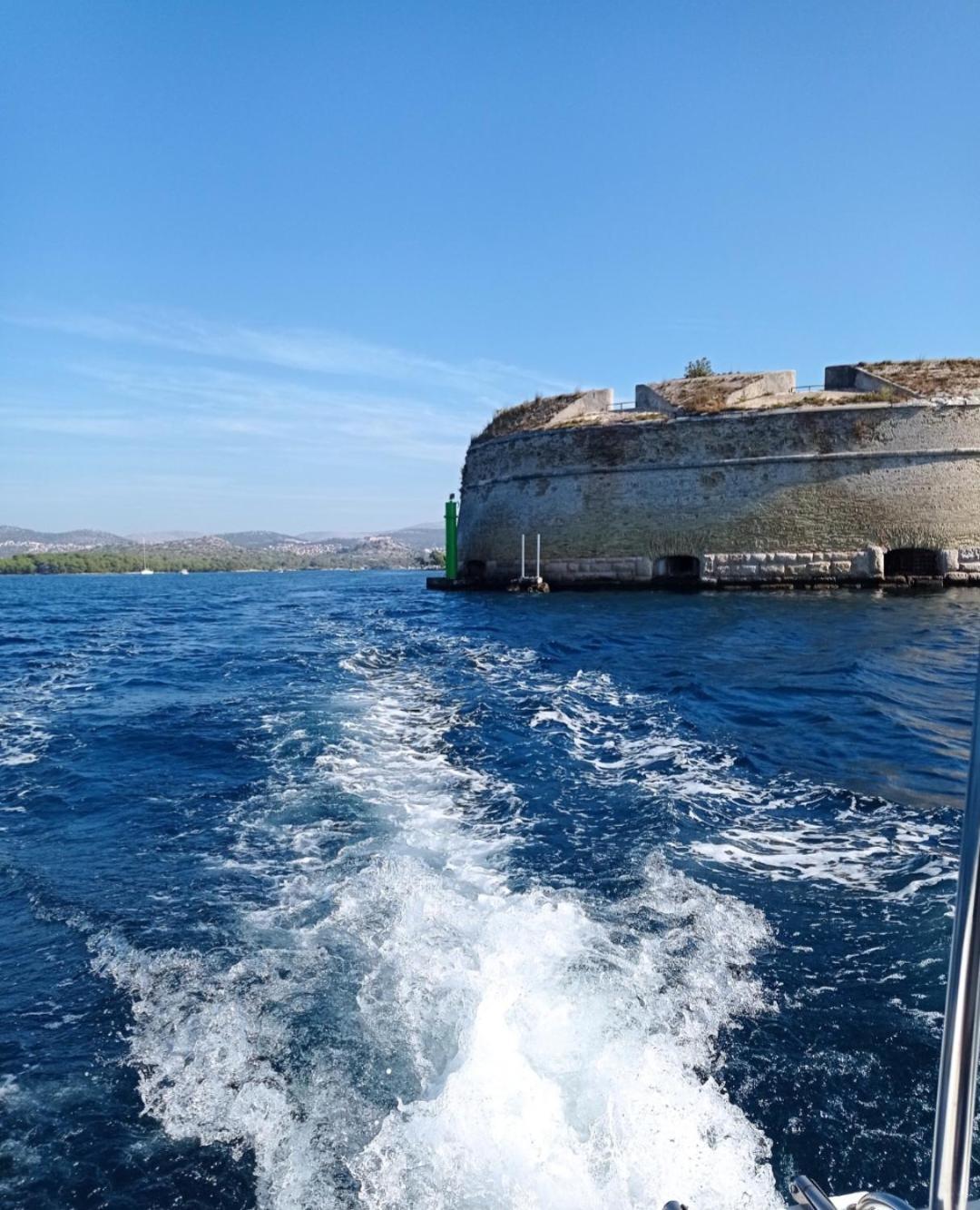 Kuca Za Odmor Eni **** Villa Šibenik Buitenkant foto