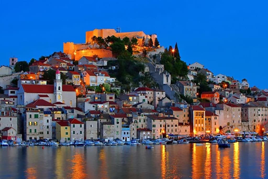 Kuca Za Odmor Eni **** Villa Šibenik Buitenkant foto